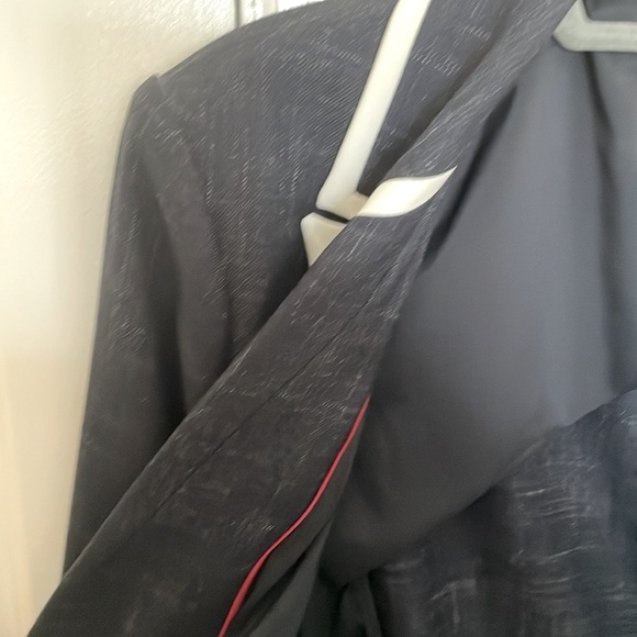 Tommy Hilfiger Navy Blazer with White Trim and Branded Buttons! Size 14 - Picture 13 of 17